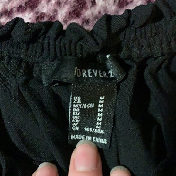 Black sheer off the shoulder crop top - Picture 4 of 4